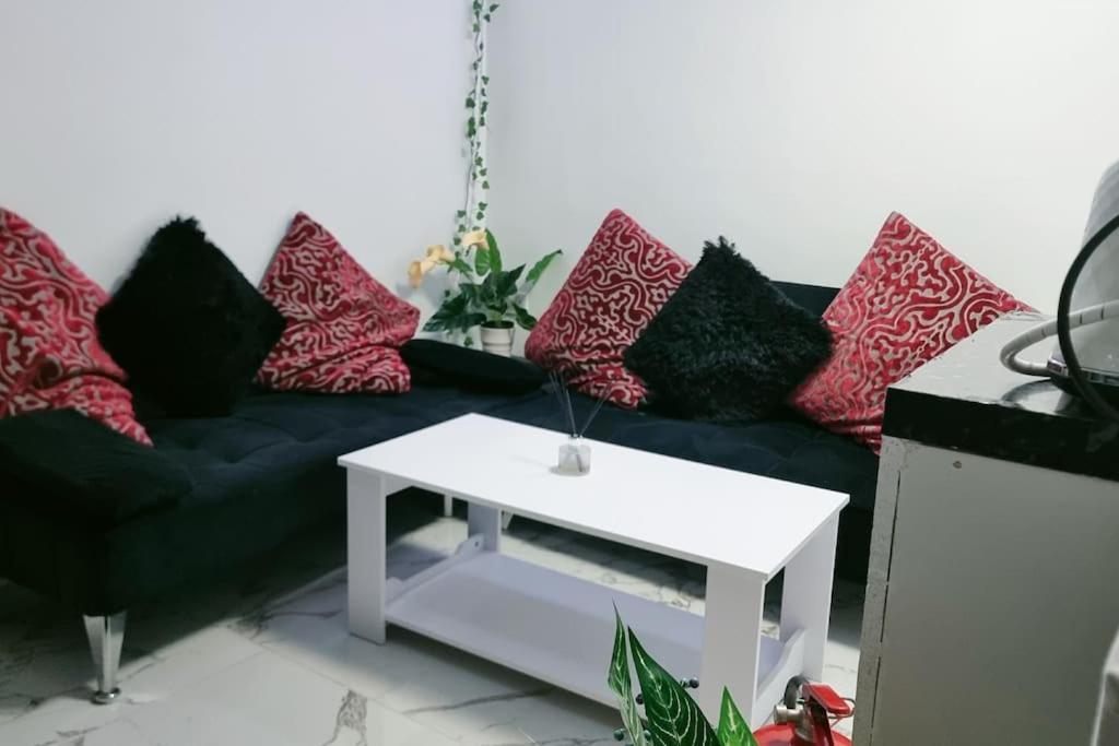 Entire-2 Bedroom Apartment With Driveway,1Free Parking Νότιγχαμ Εξωτερικό φωτογραφία